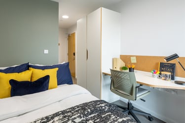 Silver En Suite at New Bridewell, Nelson Street, City Centre, Bristol, BS12BA - Image 4